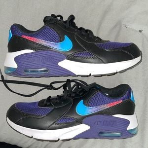Air max 90 size 5 youth - fits like a 7 in women